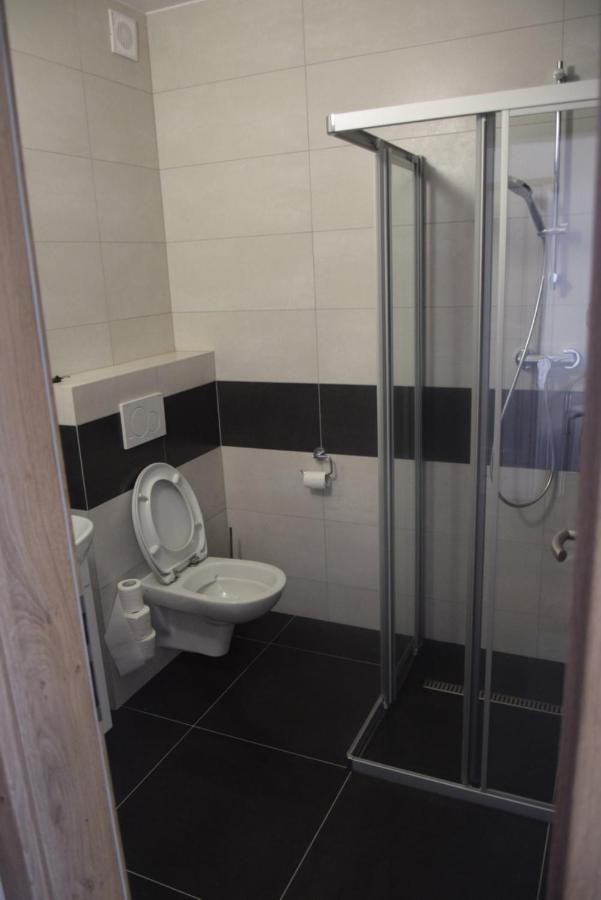 Baseline Sportovy Areal & Penzion Banská Bystrica Exteriör bild