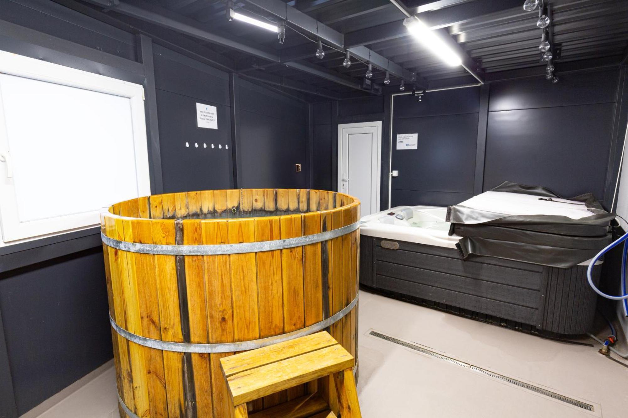 Baseline Sportovy Areal & Penzion Banská Bystrica Exteriör bild